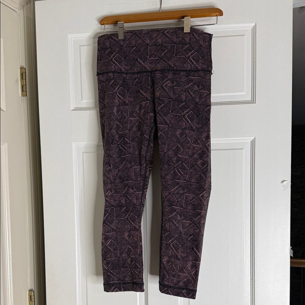 lululemon athletica Geometric Purple Leggings. Size 3.